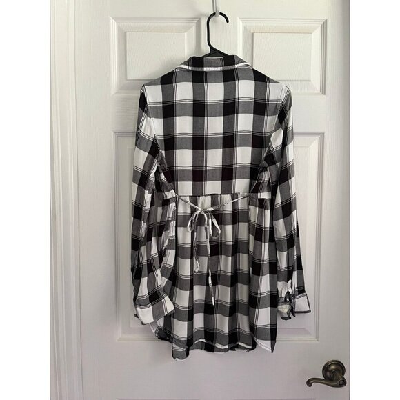 Plaid Maternity Shirt - Picture 3 of 3